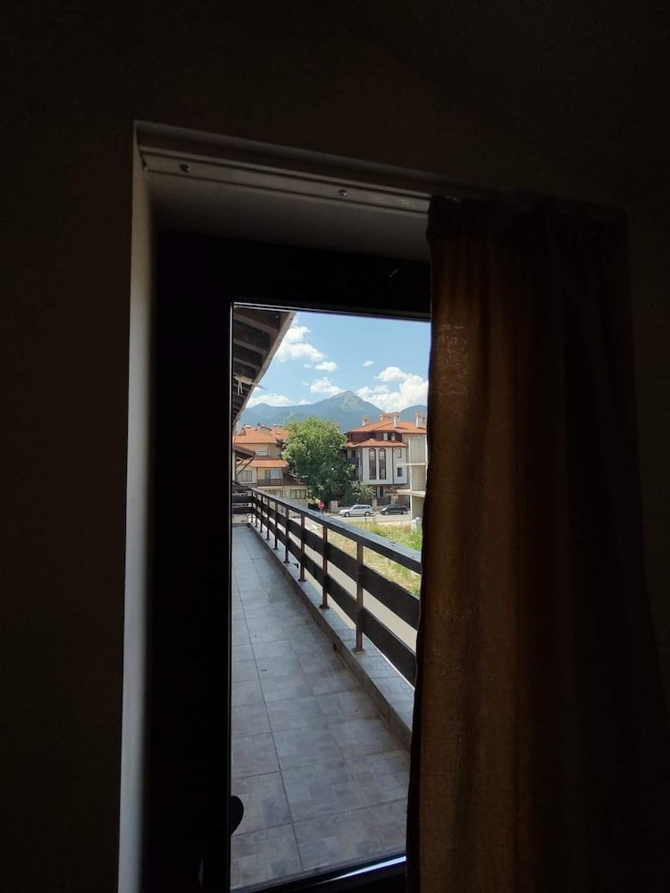 2405 Cosy Mountain View Apartment - 200mbps Wi-fi!