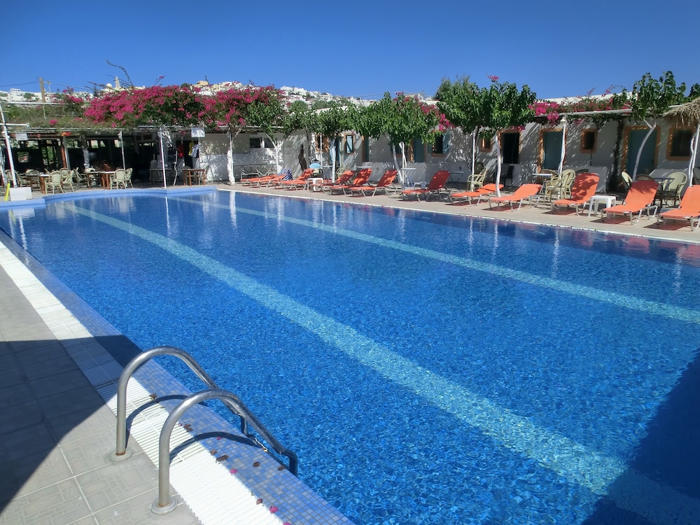 Santorini Camping & Hostel