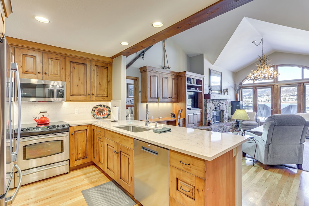 Seasons Lodge at Arrowhead: Beaver Creek Condo!