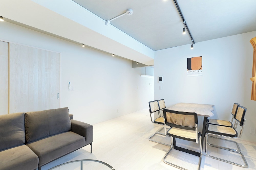 River Residence BOTAN by Tranova