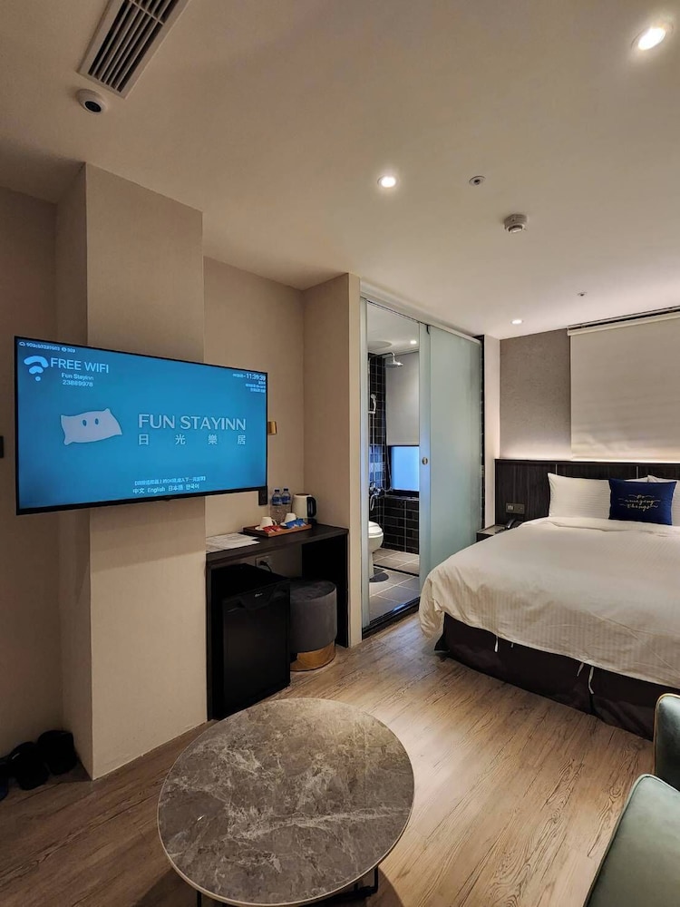 Fun Stay Inn Ximen