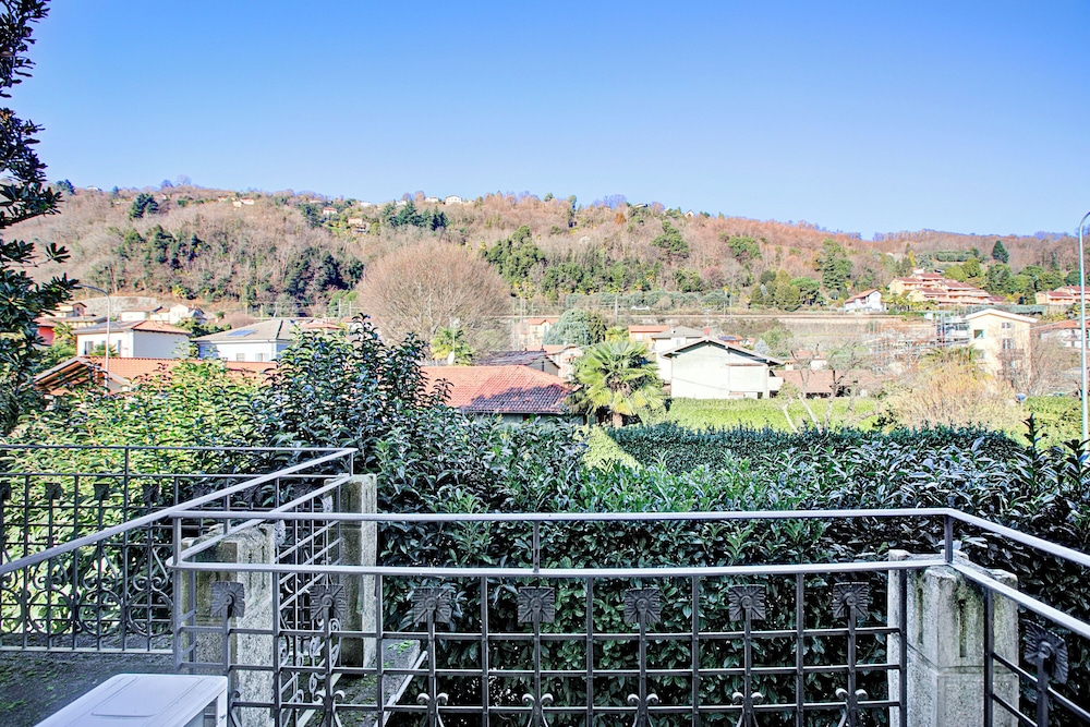 Ortensia Apartment in Villa Jejia