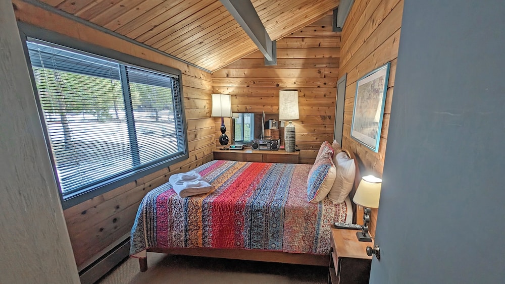 Lava Top 1 2 Bedroom Home