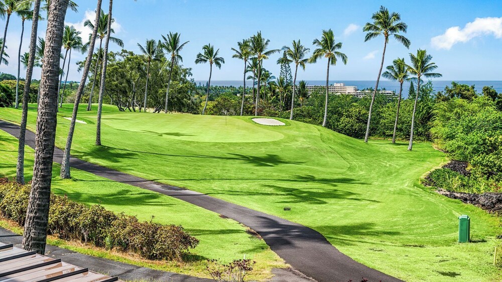 Great Ocean and Golf Course Views - No Stairs - Vrkcv