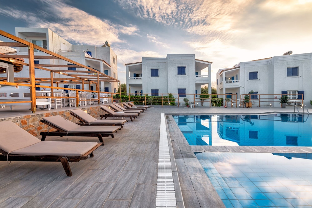 Aelia Apartments