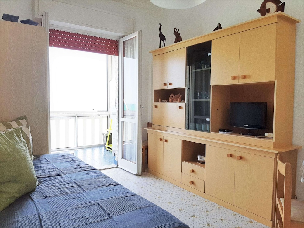 Apartment by the Marotta Beach view 4