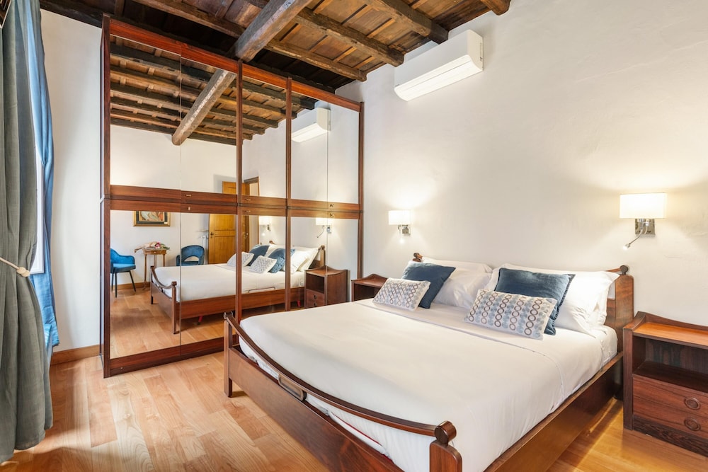 Monti Charming Amphora Apartment photo 4