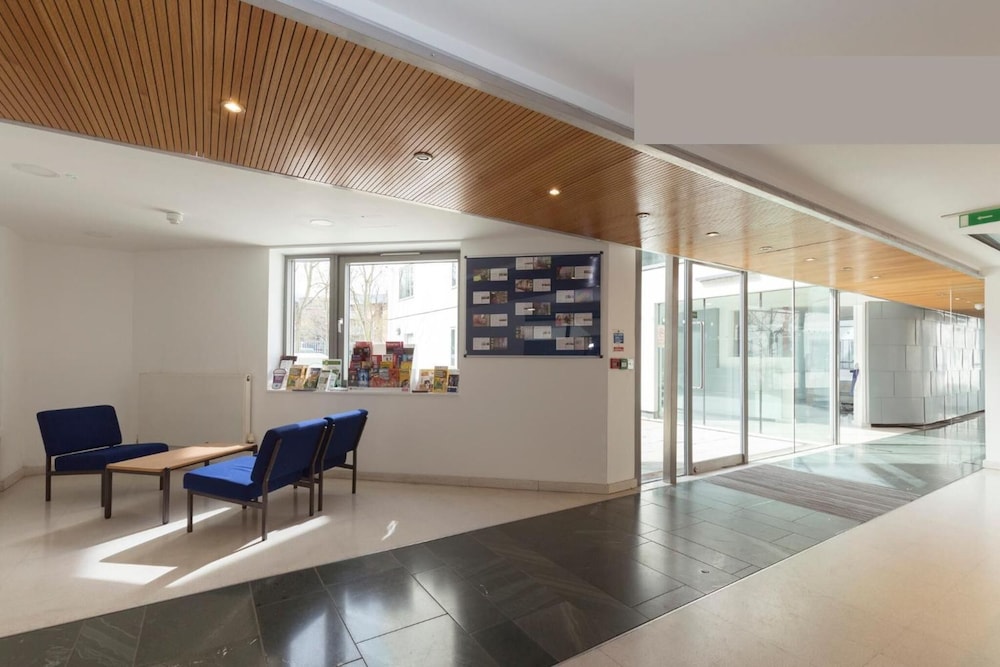 Friendship House - Hostel
