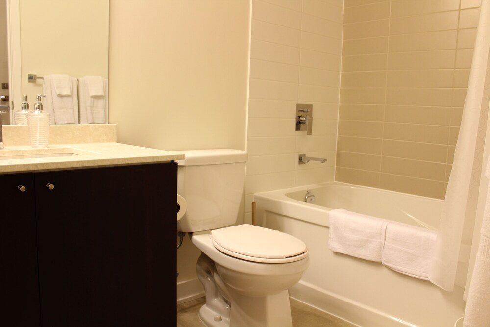 Executive Skyline Suites