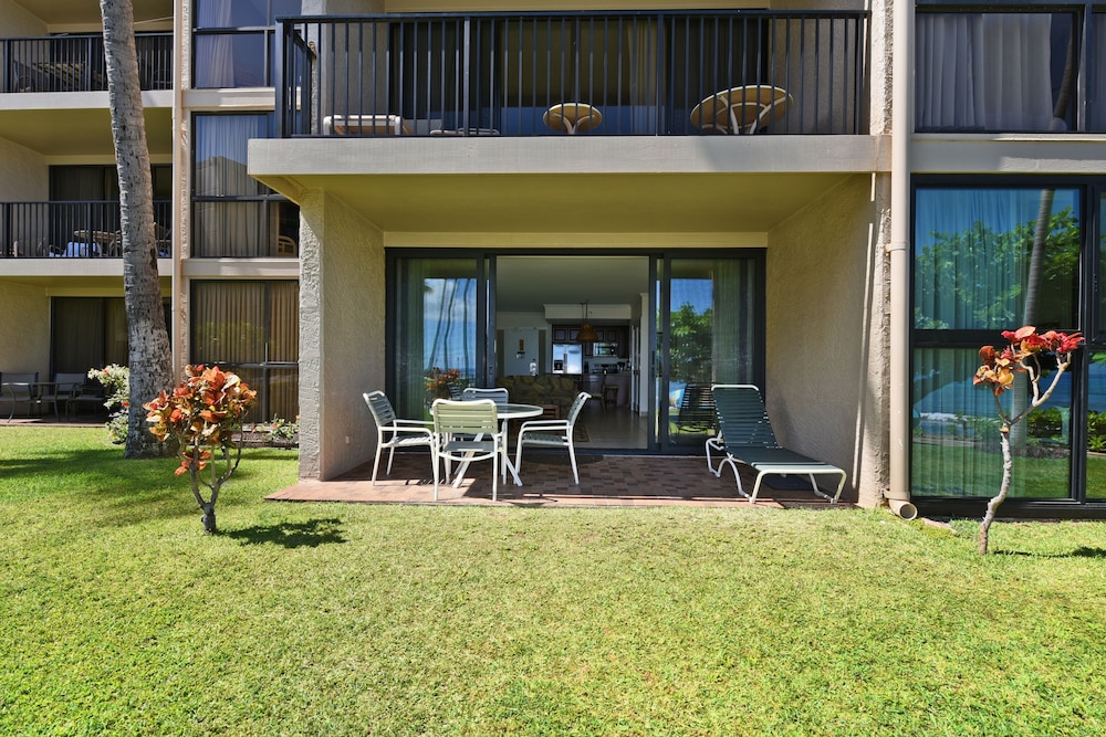 Kaanapali Shores #160 2 Bedroom Condo by RedAwning