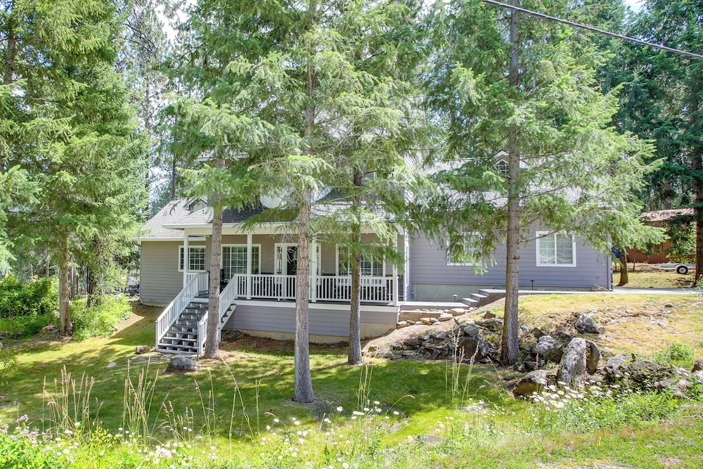 Crystal Bay Home w/ Fireplace Near Ski Resorts