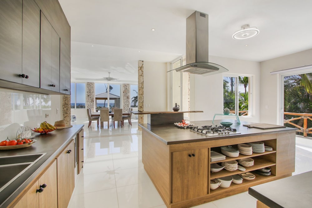 Stunning 6BR Villa With Ocean View in Cap Cana