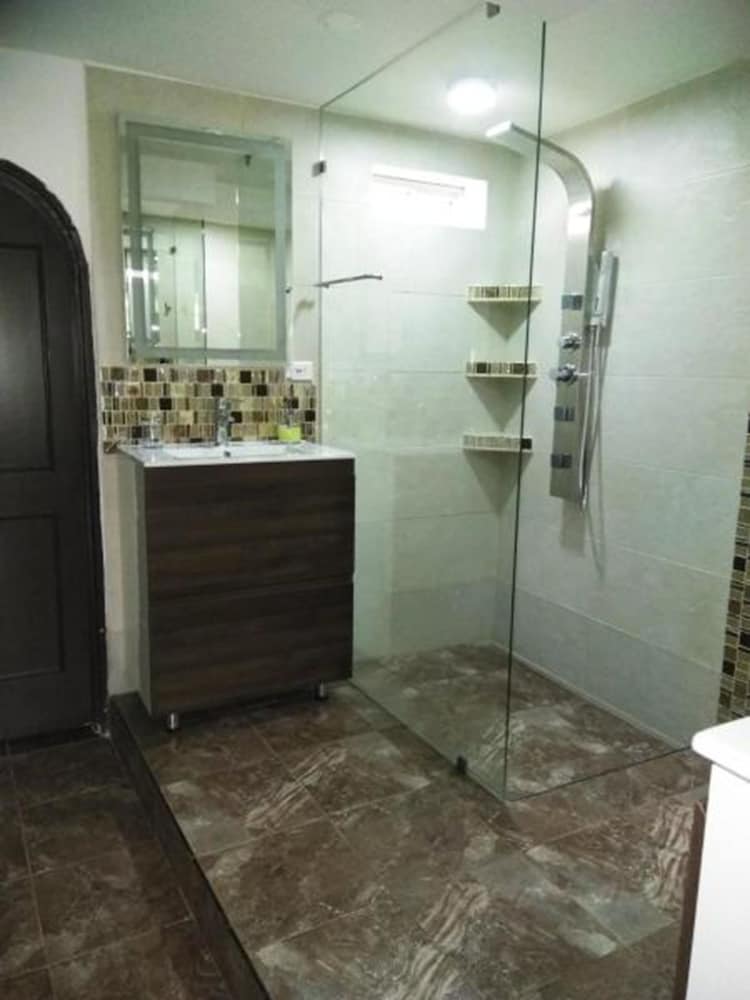 Casa Grande Exclusiva Zona Norte view 4