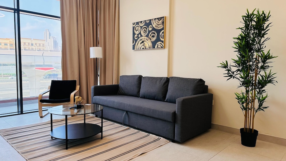 Luxurious apartments at JLT by Checkmy