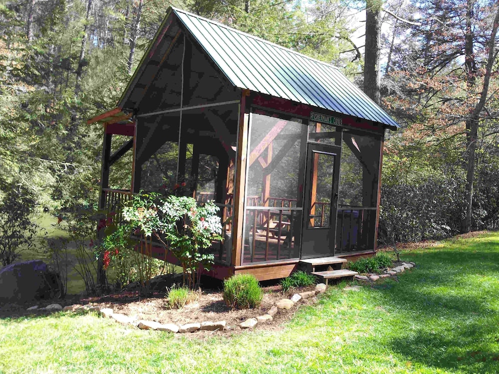 Pick's Riverside Retreat Nevaeh Cabin Rentals