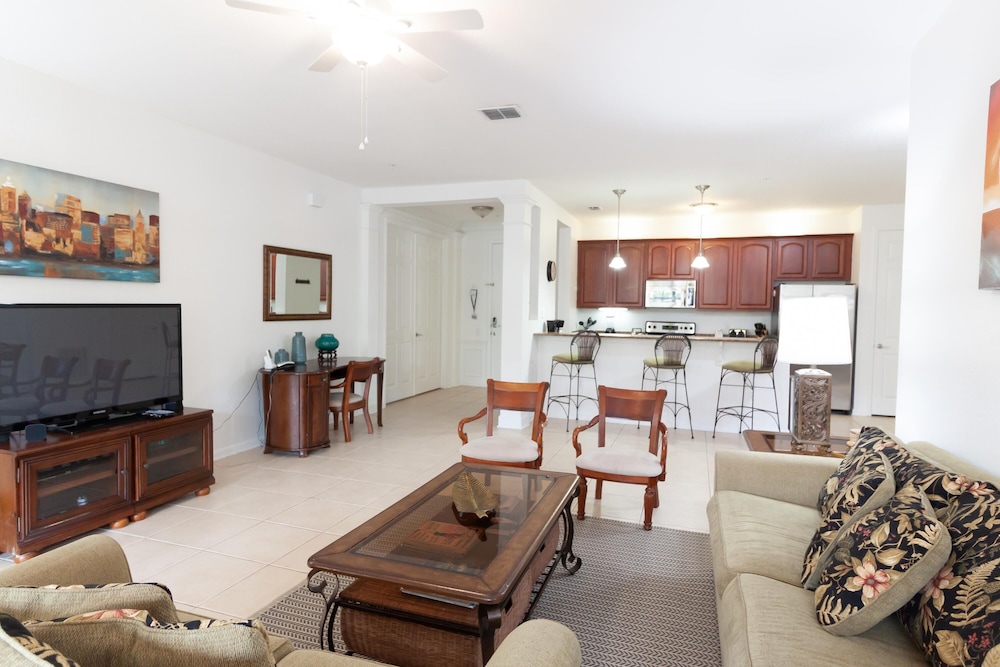 3 Bed 3 BA 5min Universal Spacious 1823ft