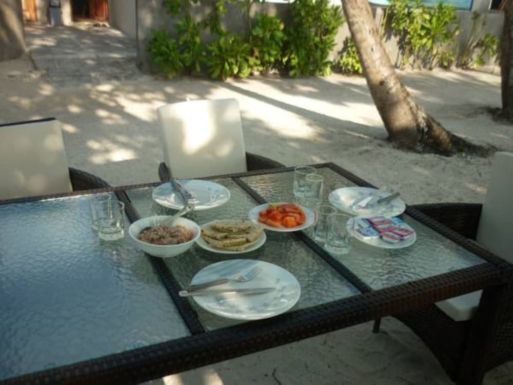 Batuta Maldives Surf View 19