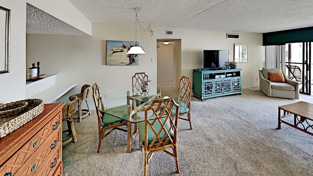 Brigadune 2c 2 Bedroom Condo