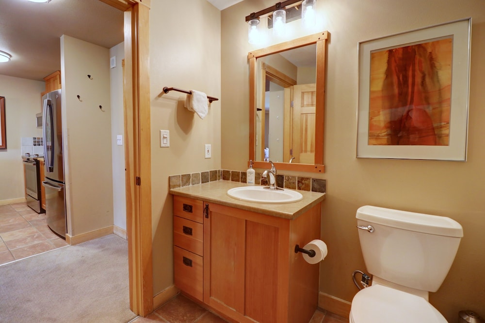 Pp506 Passage Point 1 Bedroom Condo