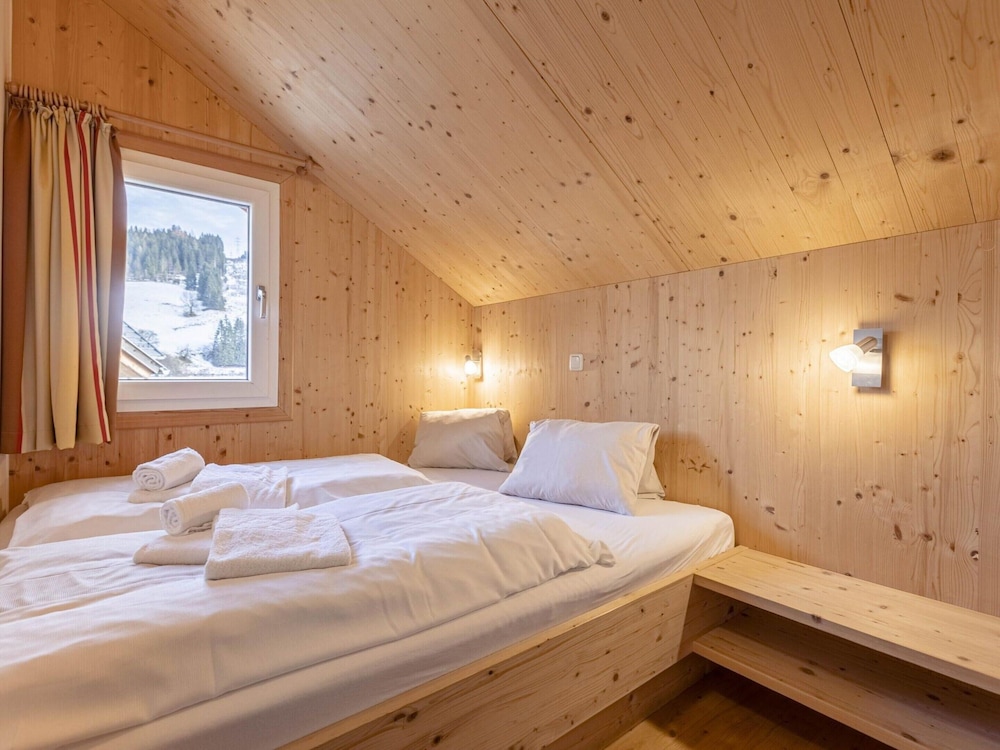 Cosy Chalet With Infrared Sauna view 5