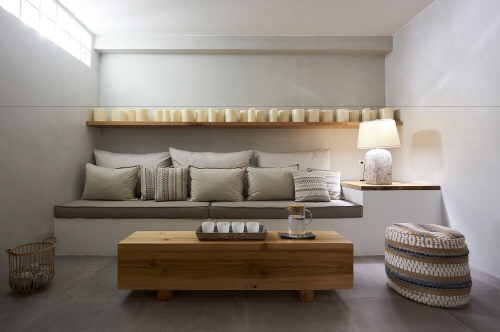 Santa Maria Luxury Suites & Spa