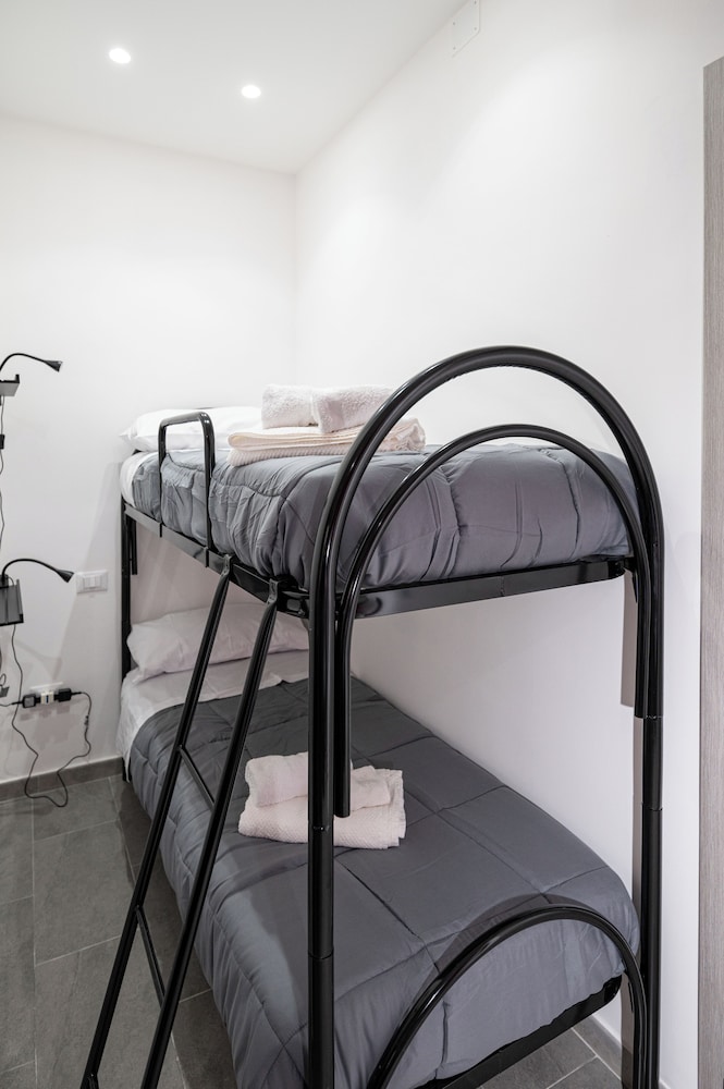 Splendori Rooms