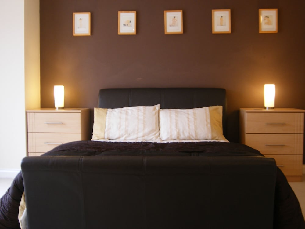 Gateshead Vacations - Heathfield Place - Property Image 1