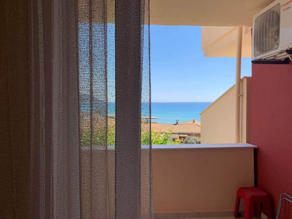 Menigos - Apartment AA5R 155-158 Coco-Mat view 2