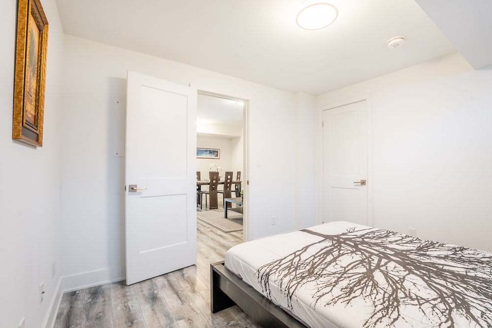 GLOBALSTAY. New Bsm Townhouse Niagara Falls view 4