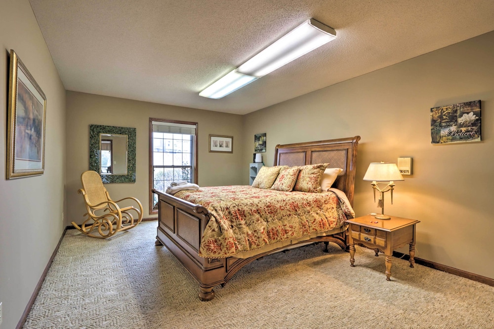 Spacious Home w/ Pond 13 Mi to Columbia! - Property Image 22