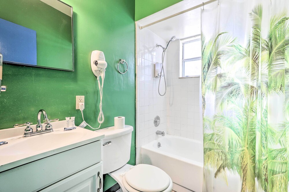 Charming Orlando Duplex ~ 6 Mi to Downtown!