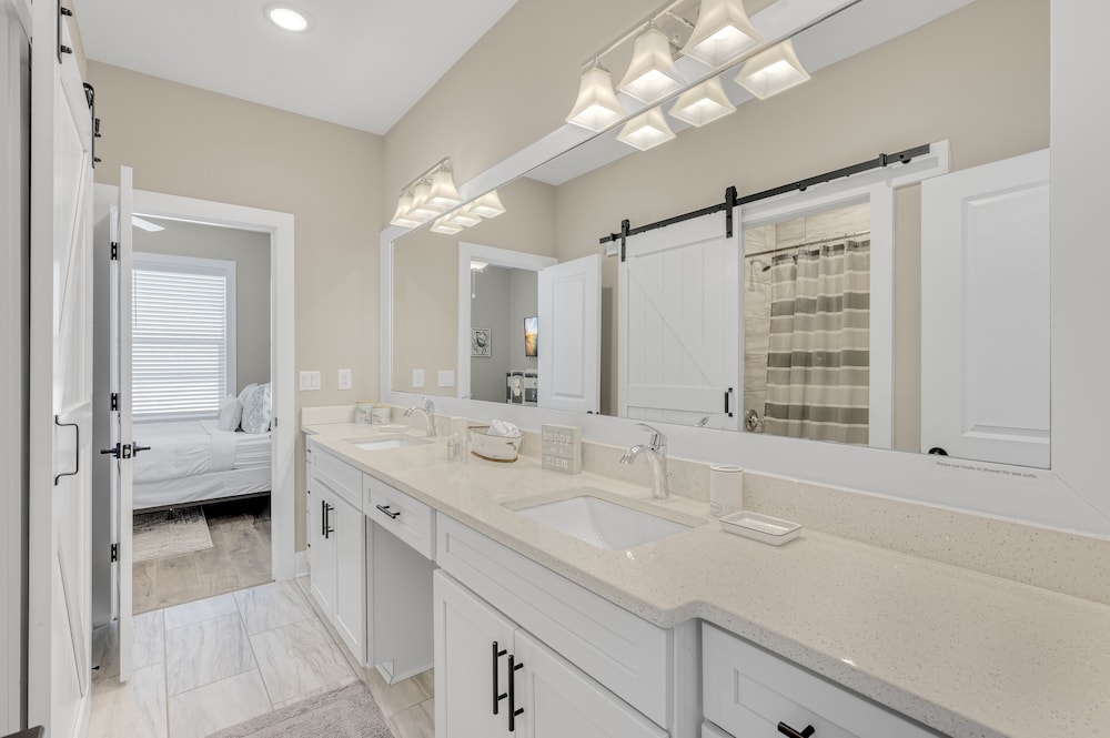 30A Beach House - The Salty Blue by PHG view 3