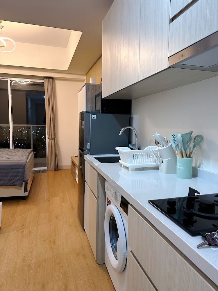 Sedayu City Suites - Free Gym Pool