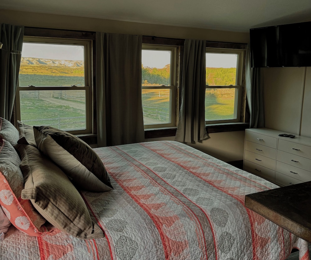 SLOT CANYONS INN
