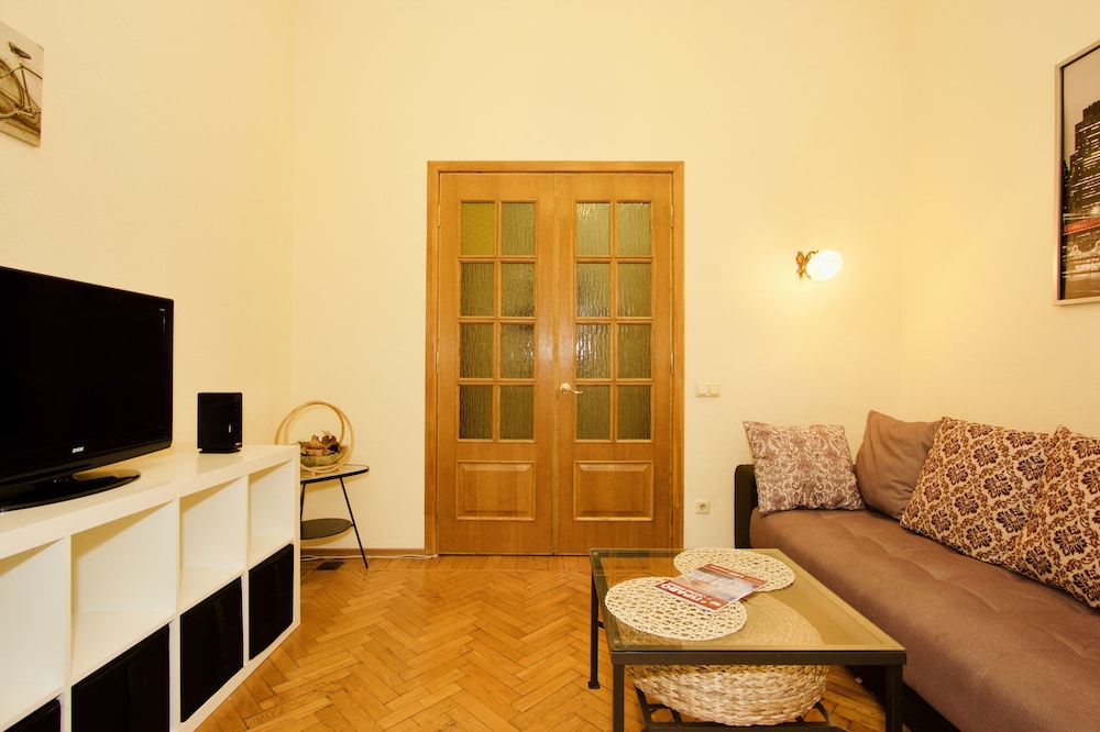 LUXKV Apartment on Sadovaya