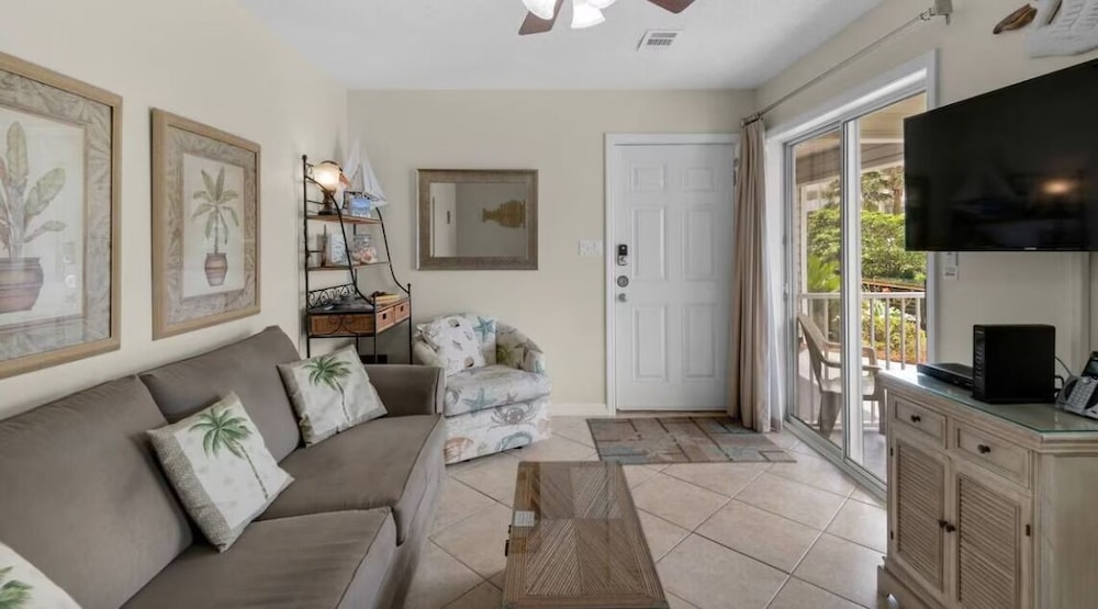 Beachside Villas 613