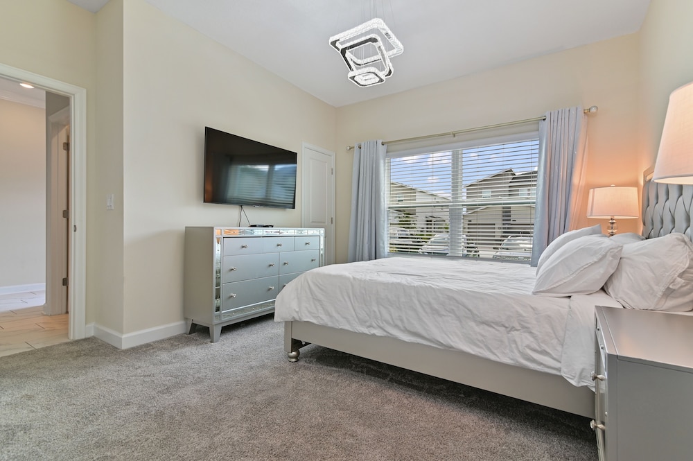 1116chd-the Retreat At Championsgate 4 Bedroom Townhouse by RedAwning view 5