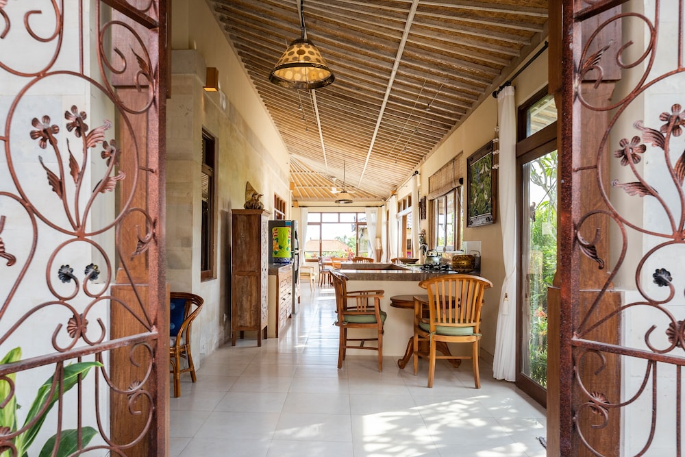 Devi's Place