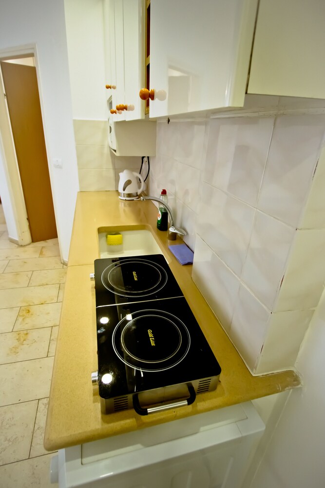 Apartment - Tel Aviv