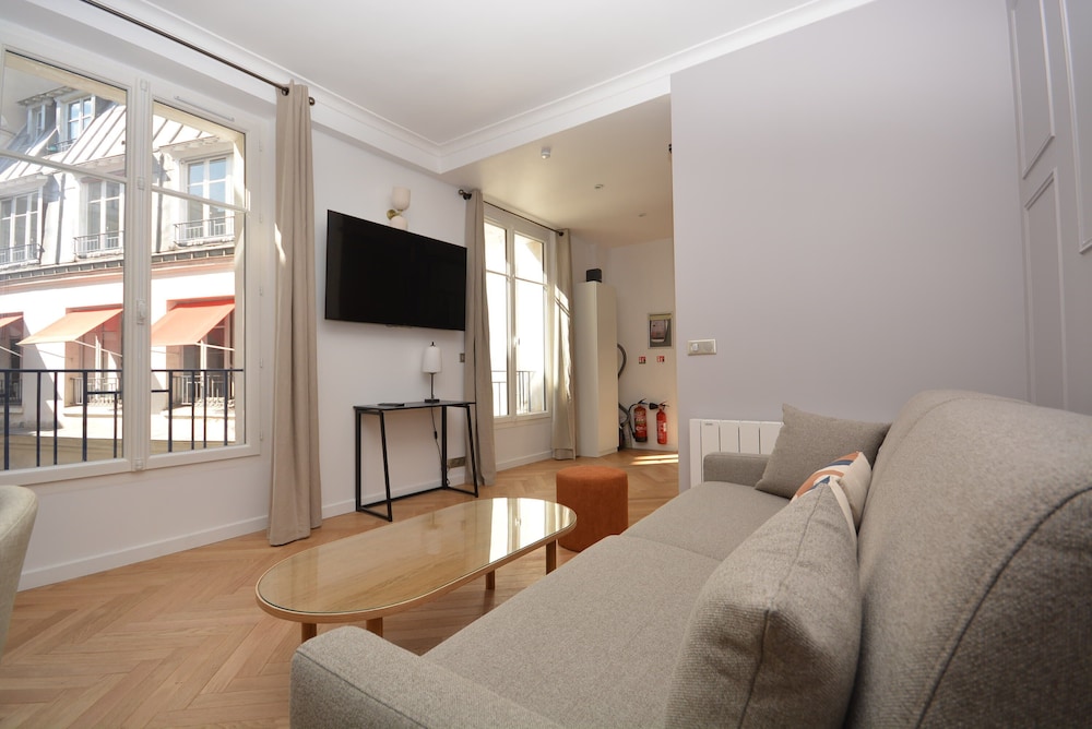 Reva Suites