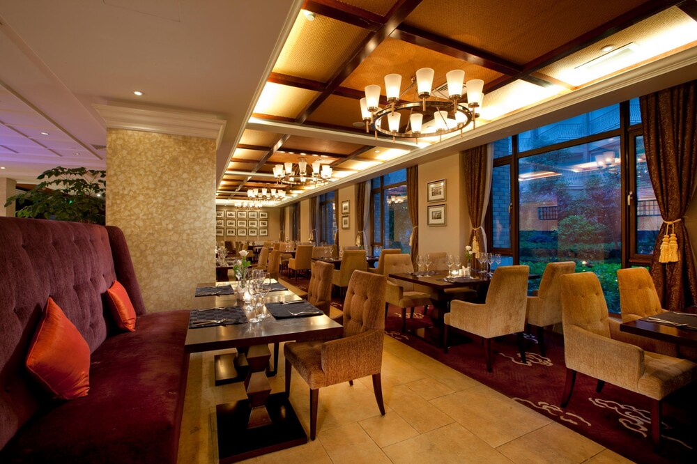 Nanjing Greenland Yuhao Hot Spring Hotel