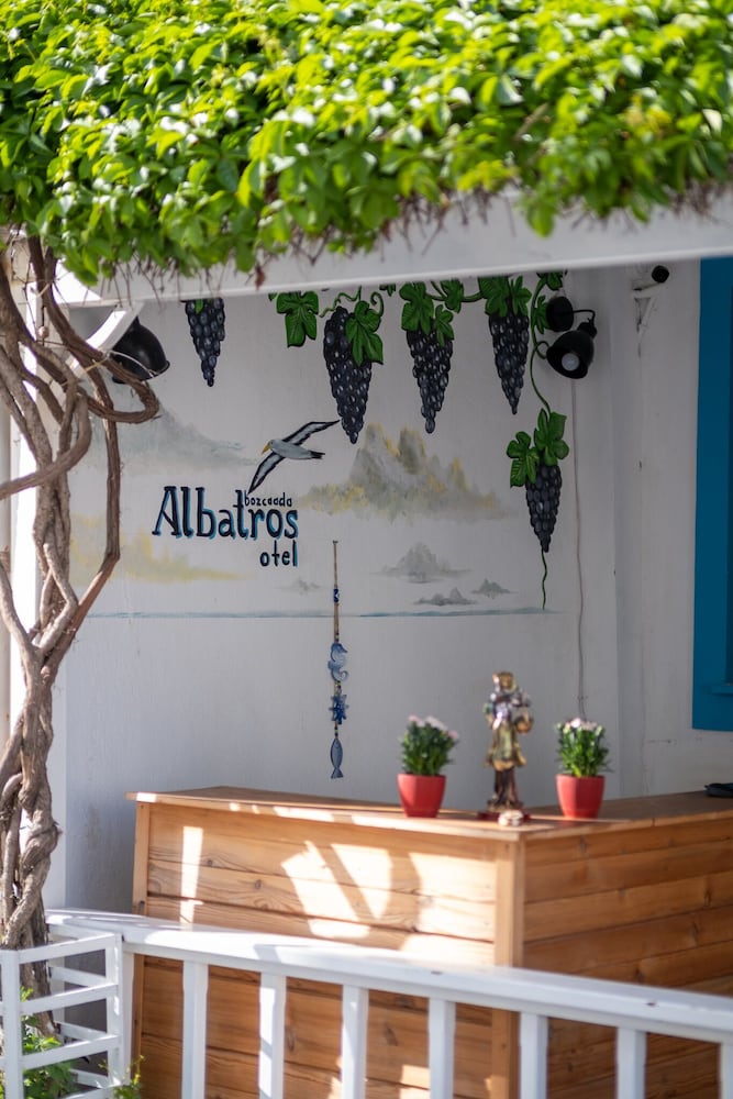 Albatros Otel - Image 5