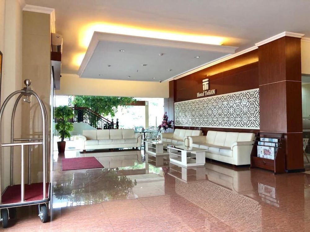 Hotel Tosan Solo Baru