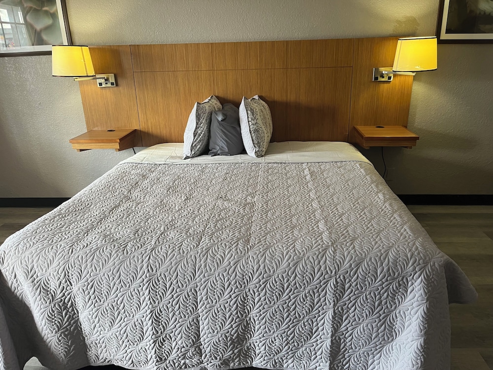 GO2 Inn & Suites by Relianse