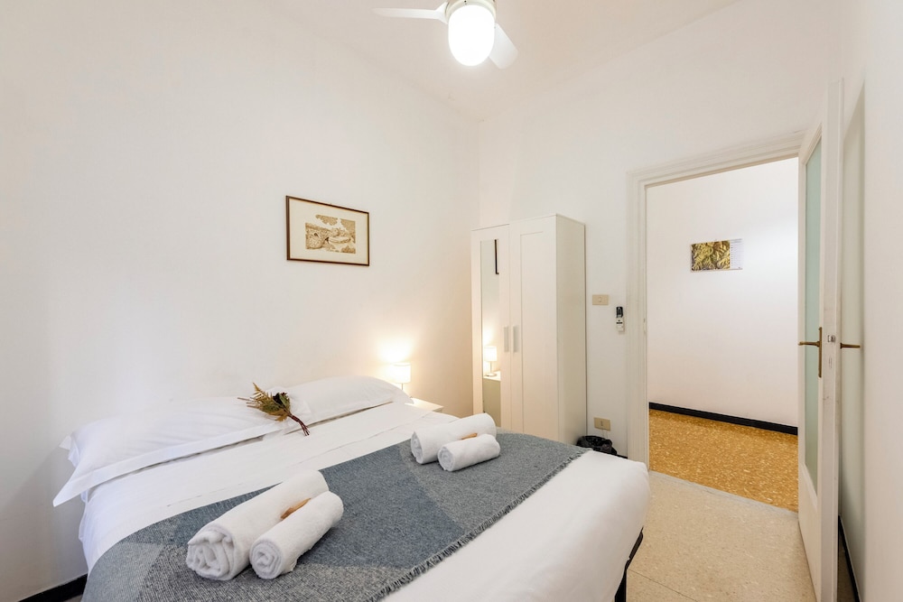 House Rondinella Genova City Center
