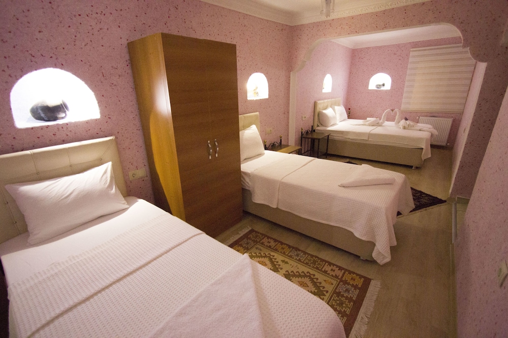 Nil Story House