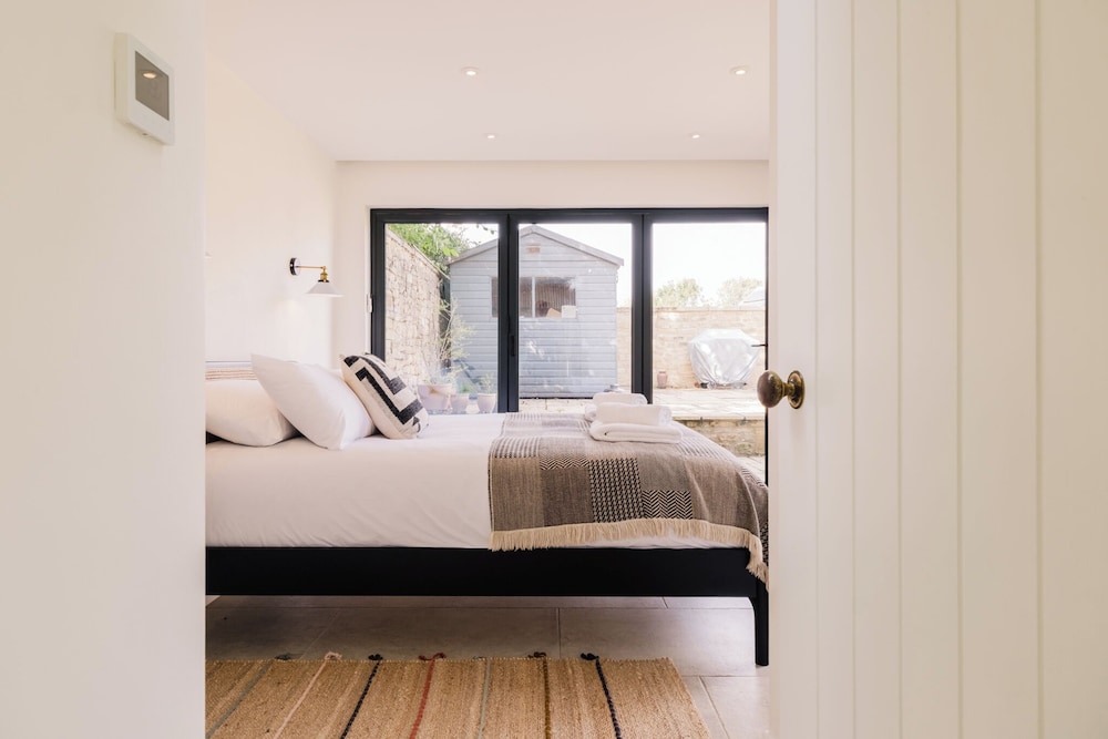 Historic 3 BD Cottage in the Cotswolds