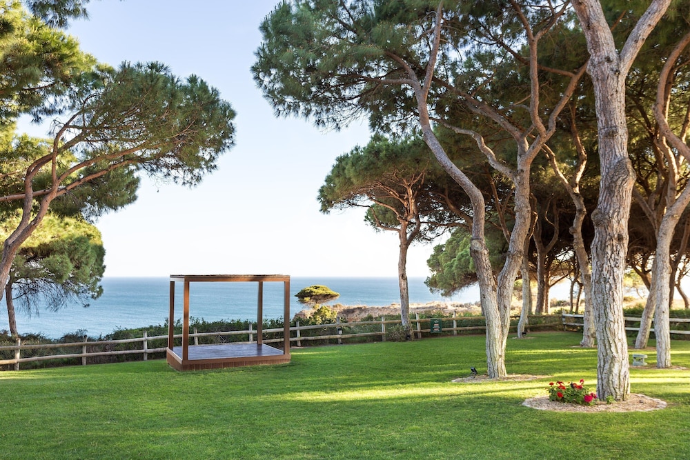Pine Cliffs Ocean Suites, a Luxury Collection Resort & Spa