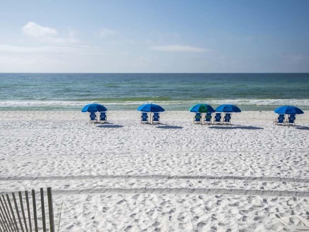 Emerald Isle Fort Walton Beach by Southern Vacation Rentals