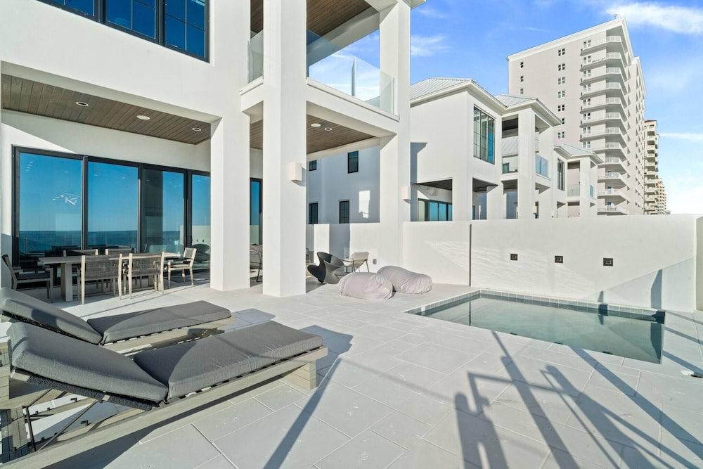 Casita Bonita at Eleanor Beach